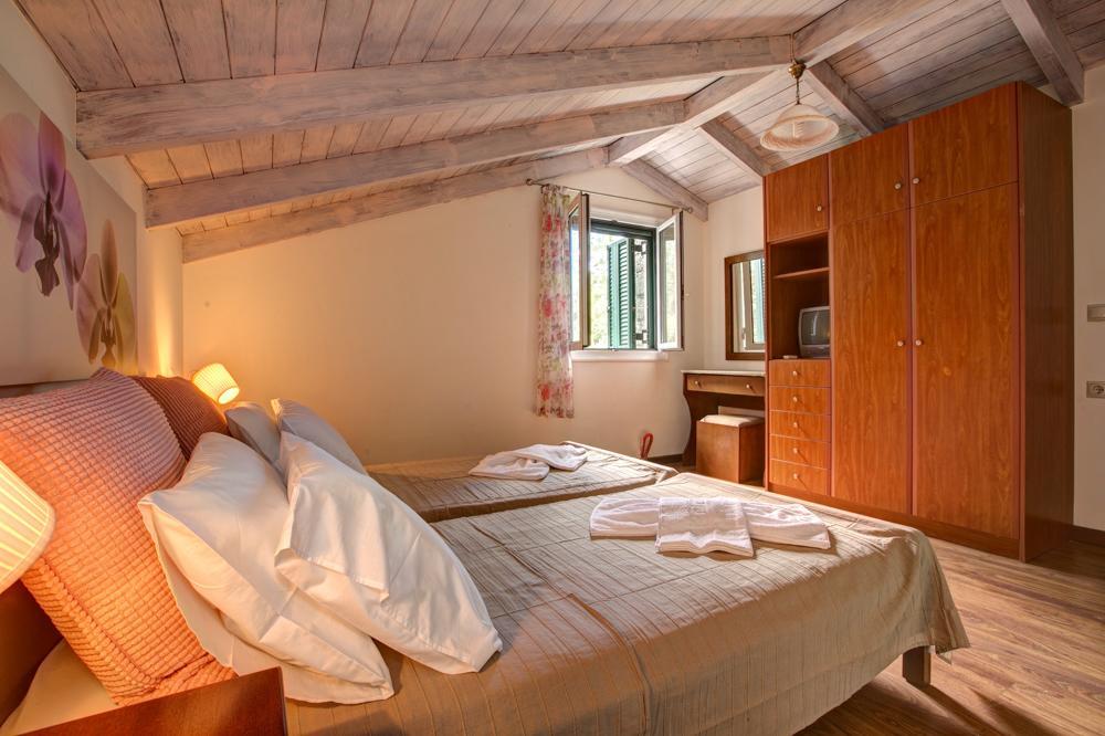 Gatsoulis Villas Apolpaina ภายนอก รูปภาพ